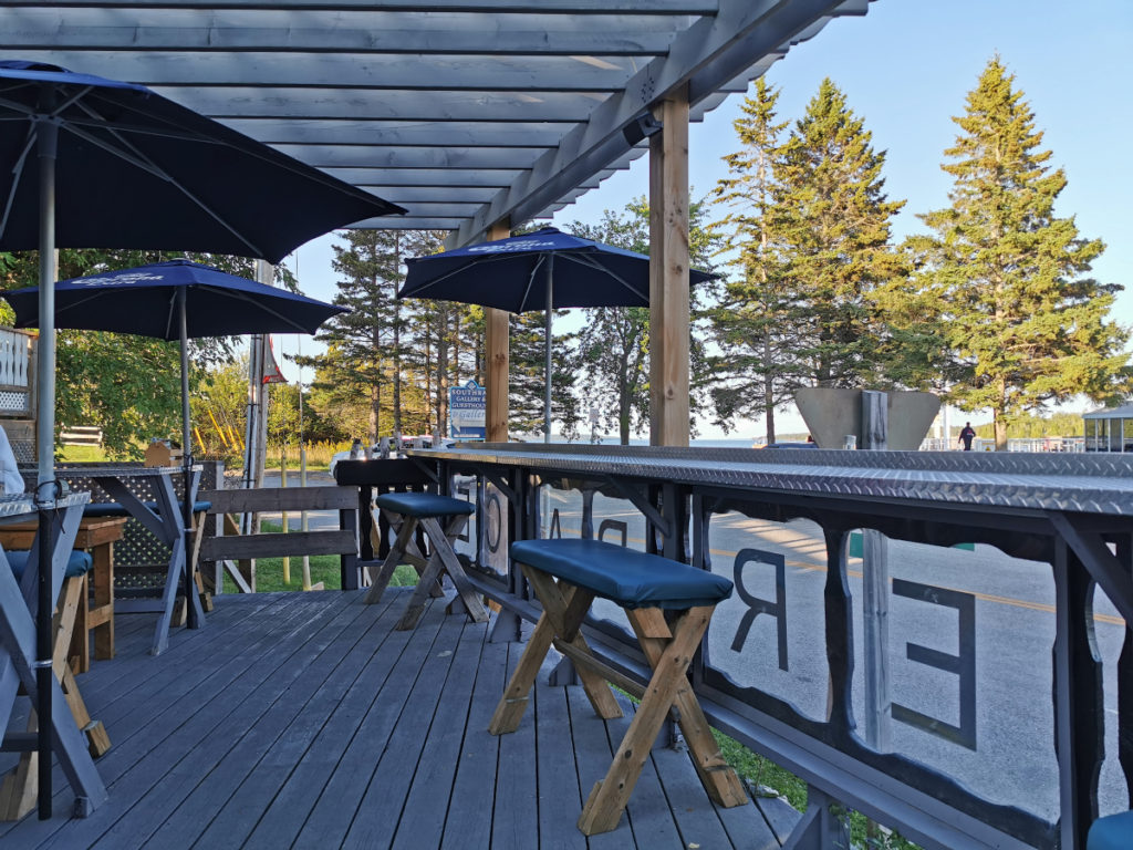 Pierside Restaurant patio in South Baymouth